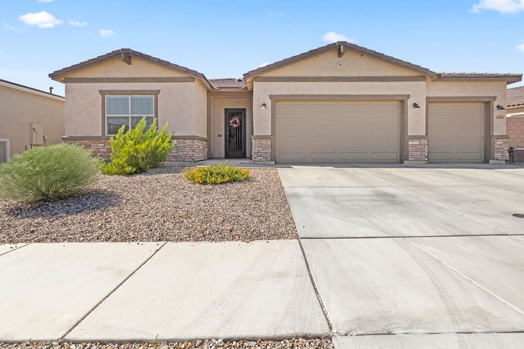 12804 E Tortoise Pointe Dr in Vail, AZ - Building Photo