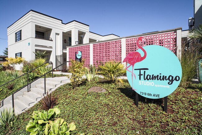 Flamingo Apartments in Tacoma, WA - Foto de edificio - Building Photo