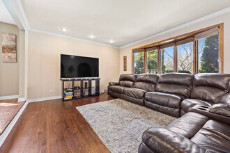 1005 E Orchard St in Arlington Heights, IL - Building Photo - Building Photo