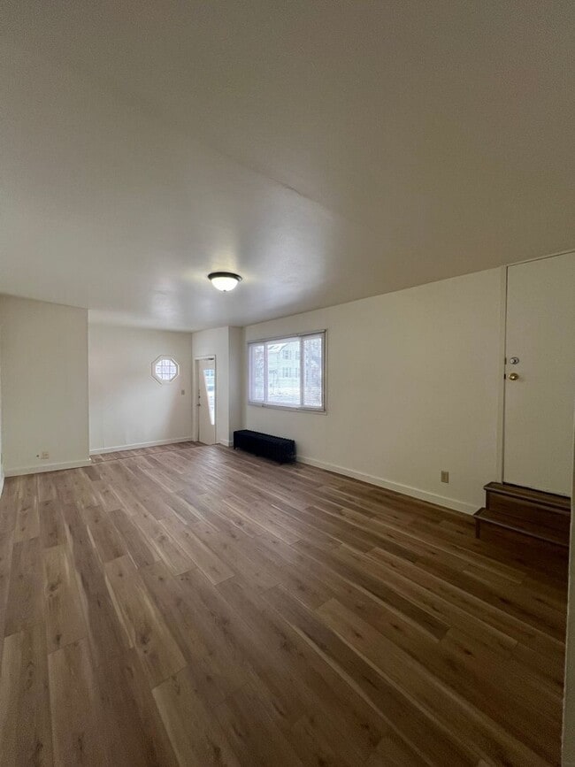 217 W Irving Ave in Oshkosh, WI - Building Photo - Building Photo