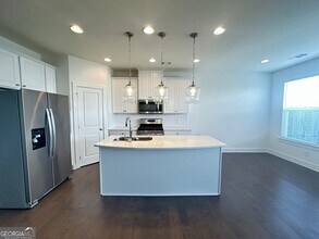 62 Garrison Dr, Unit 1 in Winder, GA - Foto de edificio - Building Photo