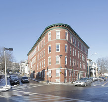 85 Pleasant St in Boston, MA - Building Photo