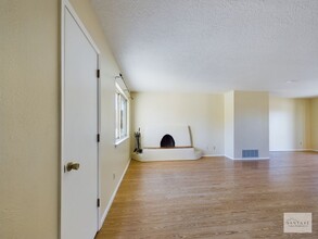 2408 Calle Zaguan in Santa Fe, NM - Building Photo - Building Photo