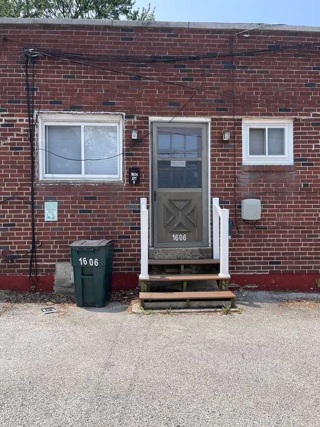 property at 1606 MacDade Boulevard