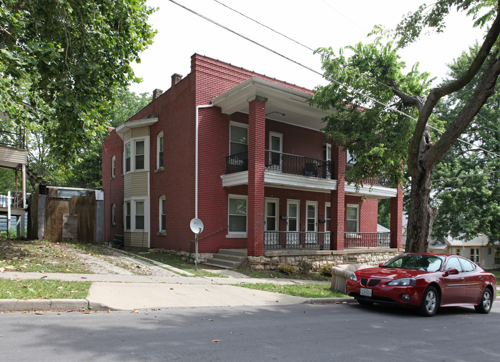 4308-4310 Thompson Ave in Kansas City, MO - Building Photo