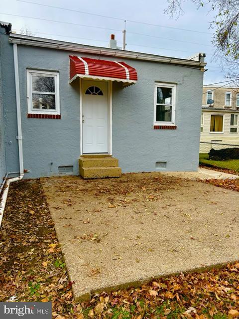 property at 808 E Macdade Blvd