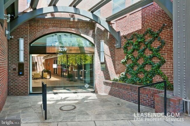 property at 3299 Water St NW