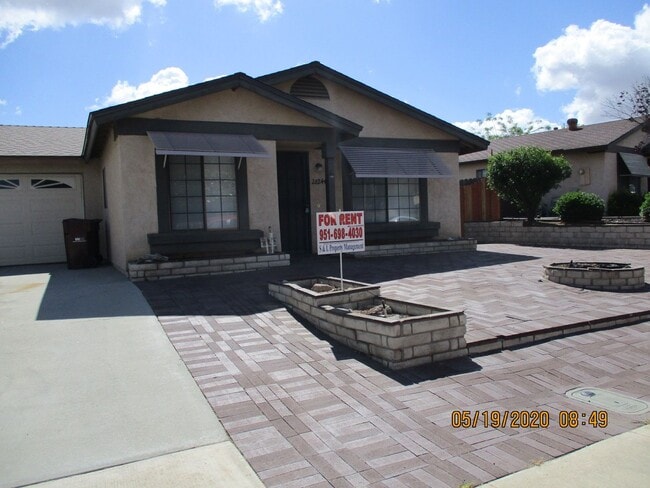 28244 Encanto Dr in Menifee, CA - Building Photo - Building Photo