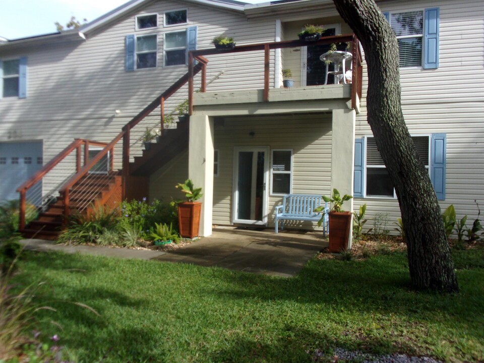 204 Desoto Rd in St. Augustine, FL - Building Photo