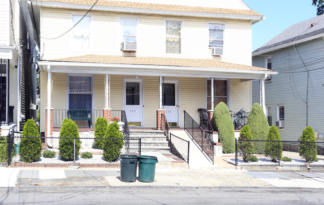 138 W Lincoln Ave in Mount Vernon, NY - Building Photo - Building Photo