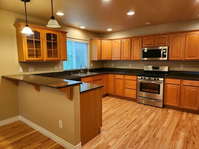 1308 Parkstone Ln in Bellingham, WA - Building Photo - Building Photo