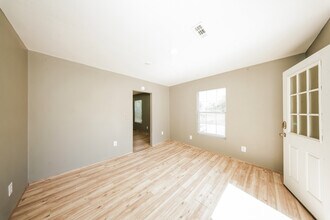 906 SW G Ave in Lawton, OK - Building Photo - Building Photo