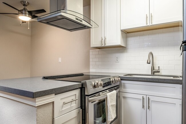property at 1221 E St