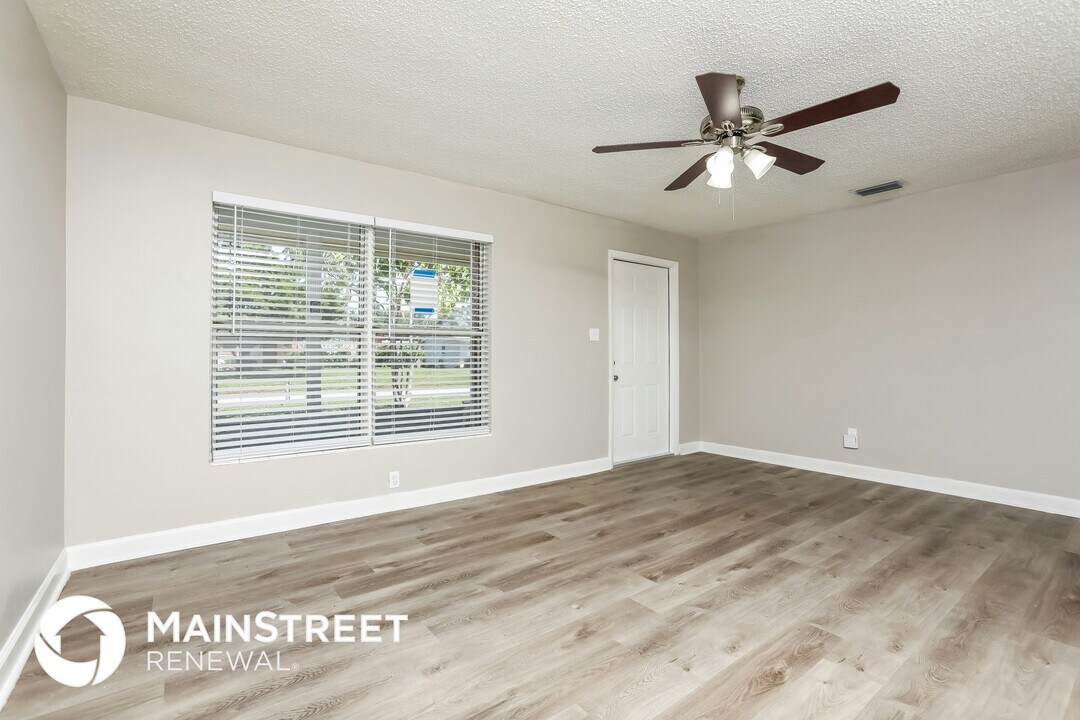 1745 Thomas St in Titusville, FL - Building Photo