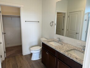 7853 E Beaufort St in Nampa, ID - Building Photo - Building Photo