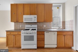 4215 Ridge Ave in Philadelphia, PA - Building Photo - Building Photo