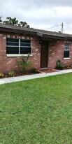 5301 E 18th Ave, Unit Apt A in Tampa, FL - Building Photo