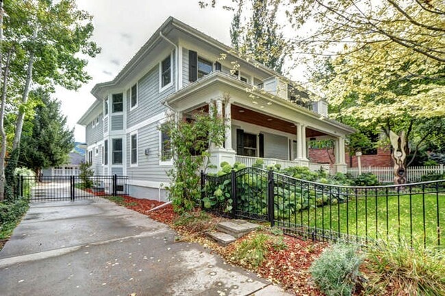 property at 510 Hawthorn Ave