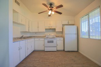 2123 W Devonshire Ave in Phoenix, AZ - Building Photo - Building Photo