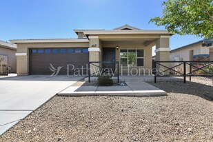 207 W Latona Rd in Phoenix, AZ - Building Photo