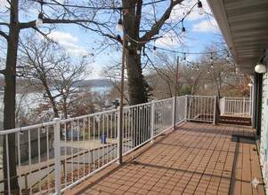 6739 Pk Shrs Est in Osage Beach, MO - Building Photo - Building Photo