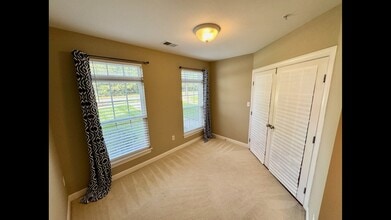 9403 Aston Villa in Ellicott City, MD - Building Photo - Building Photo