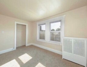 106 E Pine St.-Unit -2 in Millville, NJ - Building Photo - Building Photo