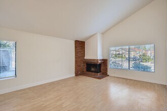 9405 Black Hills Way in San Diego, CA - Building Photo - Building Photo