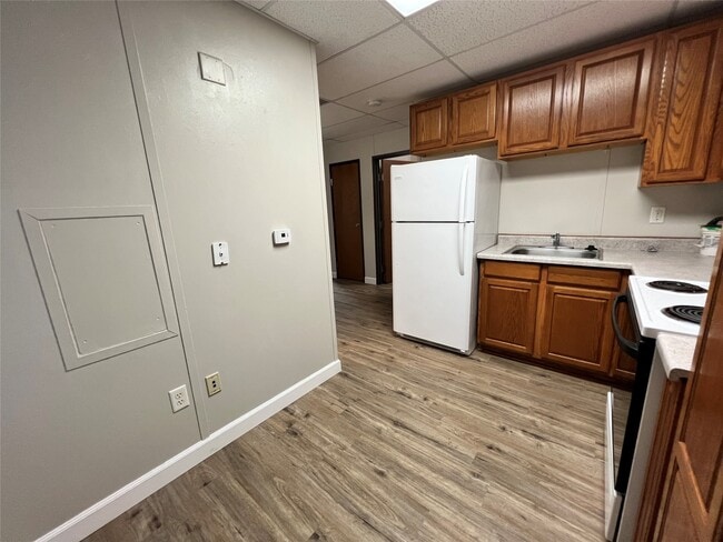 property at 2011 State Hwy 75 N