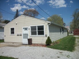 114 Ohio St in Lodi, OH - Building Photo