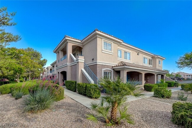 property at 10552 Pine Pointe Ave