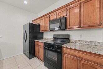 3006 SW Deerfield Blvd in Bentonville, AR - Building Photo - Building Photo