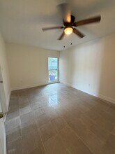 2424 W Tampa Bay Blvd in Tampa, FL - Building Photo - Building Photo