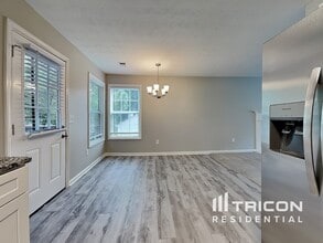 1206 Oakland Dr in Monroe, GA - Building Photo - Building Photo