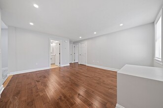 238 Neponset St in Canton, MA - Building Photo - Building Photo