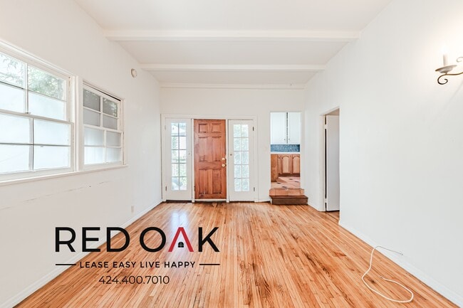 property at 407 S Coronado St