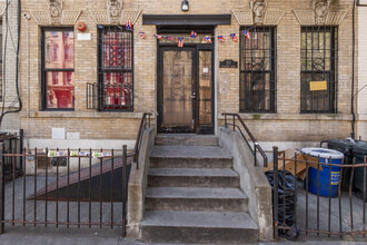 317 Jefferson St in Brooklyn, NY - Building Photo - Building Photo