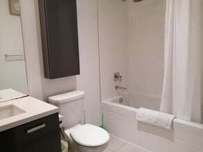 17 Charlotte St in Toronto, ON - Building Photo - Building Photo