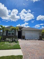 623 Parkshore Lk Ave in Cape Coral, FL - Building Photo