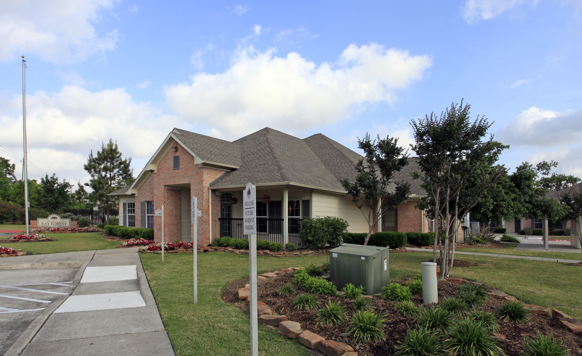 Townhomes of Bay Forest in Baytown, TX - Building Photo