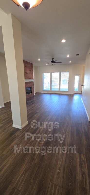 629 Dorchester Dr in Mansfield, TX - Building Photo - Building Photo