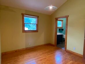 601 S Grant St in Bloomington, IN - Foto de edificio - Building Photo