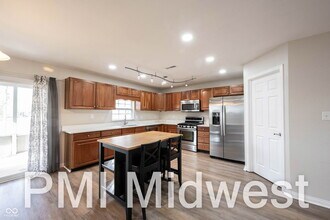 18058 Cristin Way in Noblesville, IN - Building Photo - Building Photo