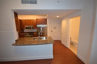 400 N Federal Hwy in Boynton Beach, FL - Foto de edificio - Building Photo