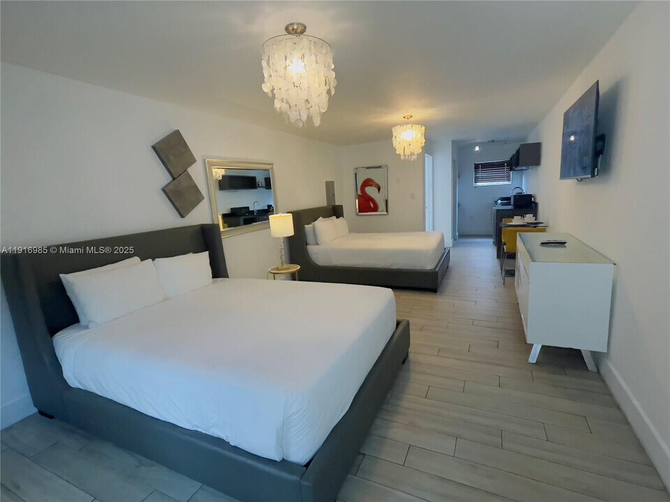 240 76th St in Miami Beach, FL - Foto de edificio