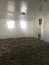 1745 Menlo Way in Klamath Falls, OR - Building Photo - Building Photo