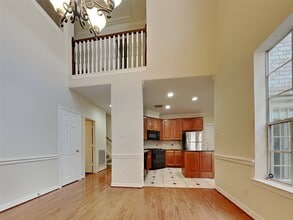 1127 Enclave Square E in Houston, TX - Building Photo - Building Photo