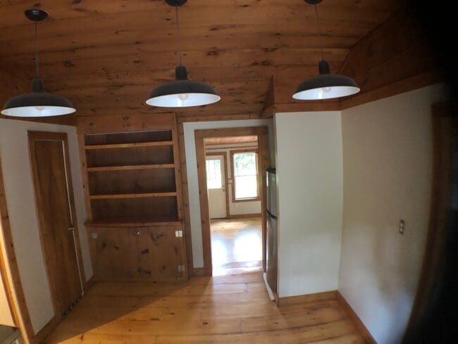 372 NY-208 in New Paltz, NY - Building Photo - Building Photo