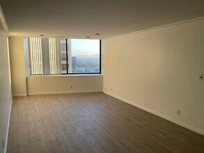 48 W 300 S in Salt Lake City, UT - Building Photo - Building Photo