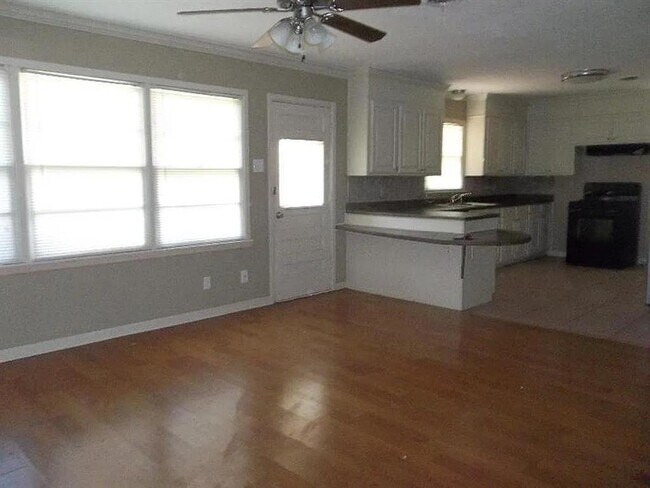 property at 3019 57th St